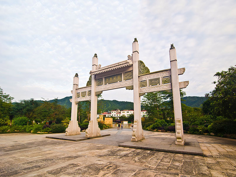 花岗岩牌坊