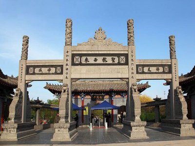 三门简易古建石牌坊