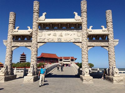 三门两耳古建牌坊