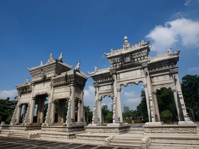 仿古三门花岗岩牌坊